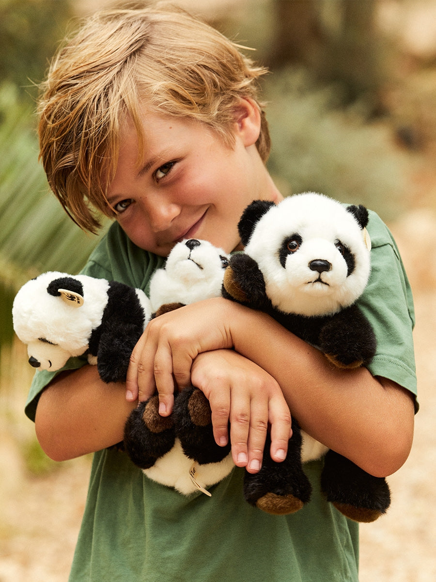 WWF ECO Plüschtier // Panda // Schwarz-Weiß // 15 cm