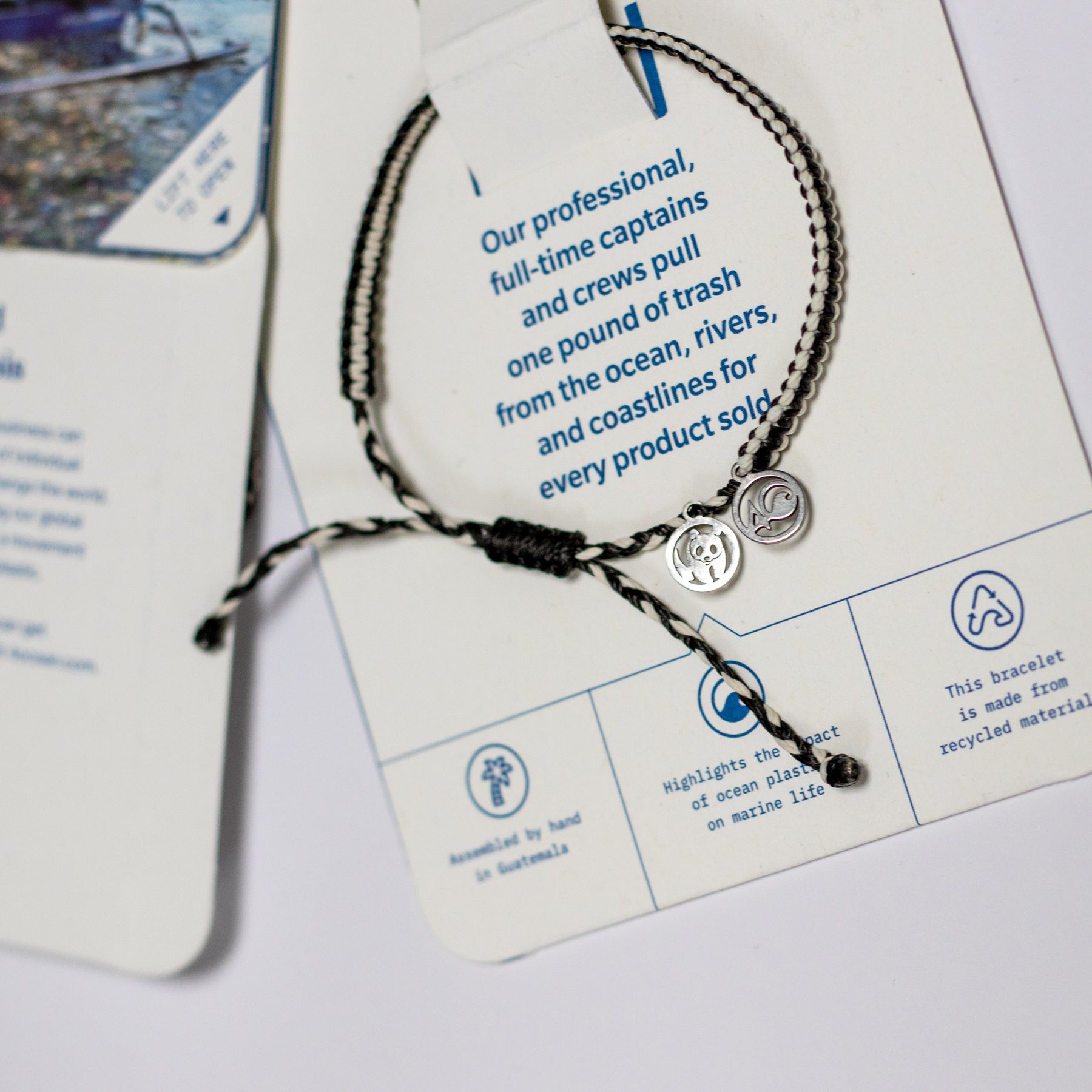 4Ocean Armband // WWF Logo // Schwarz-Weiß