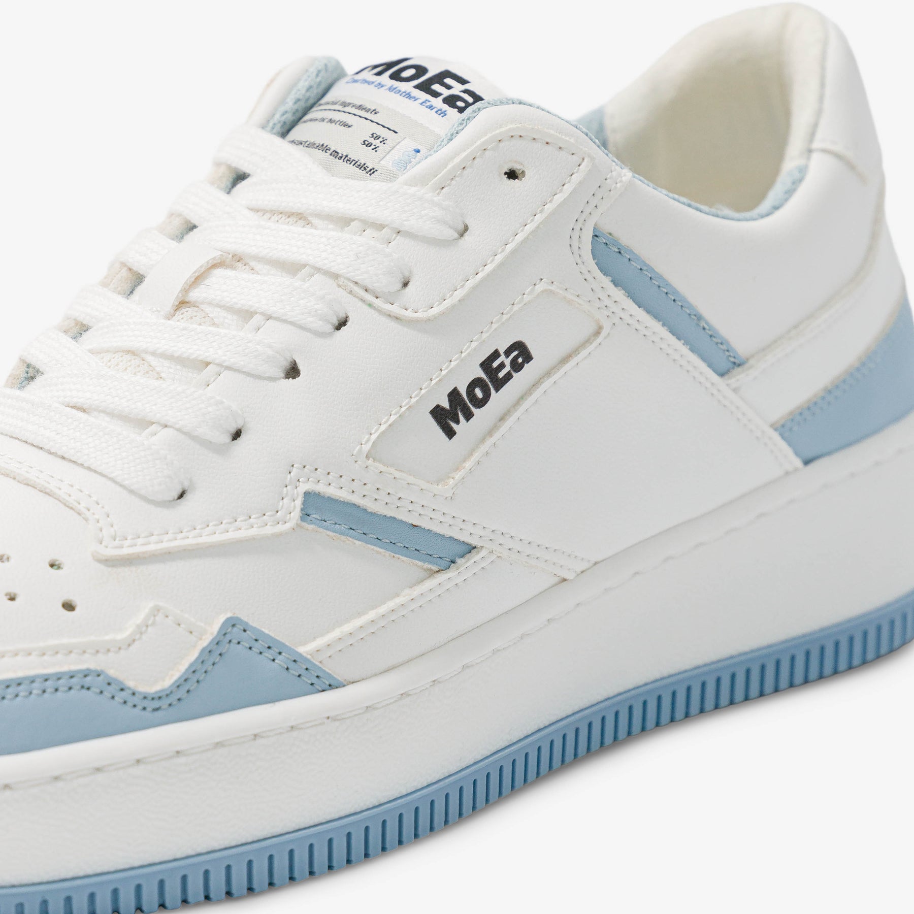 MoEa // Sneaker // Gen1 White & Sky Blue