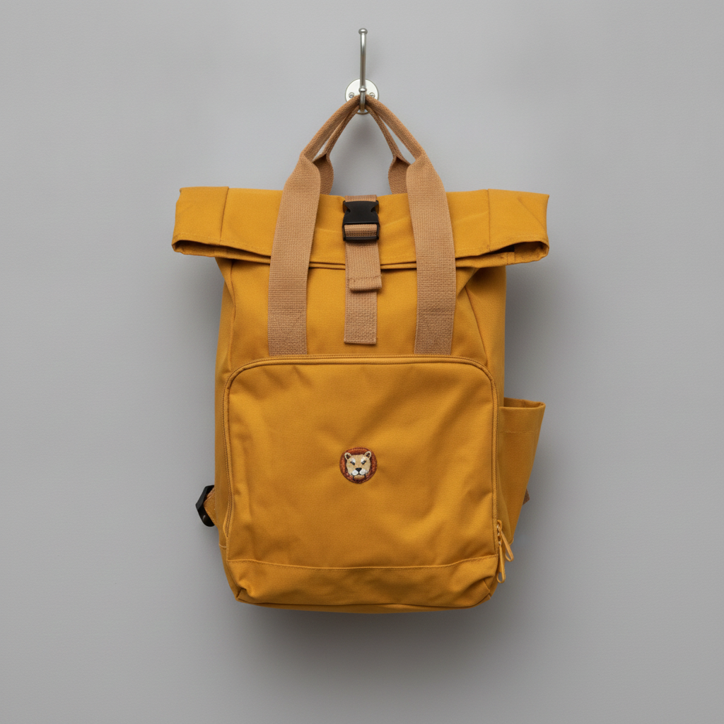 Unisex Rucksack // 9 Liter // Löwe // currygelb