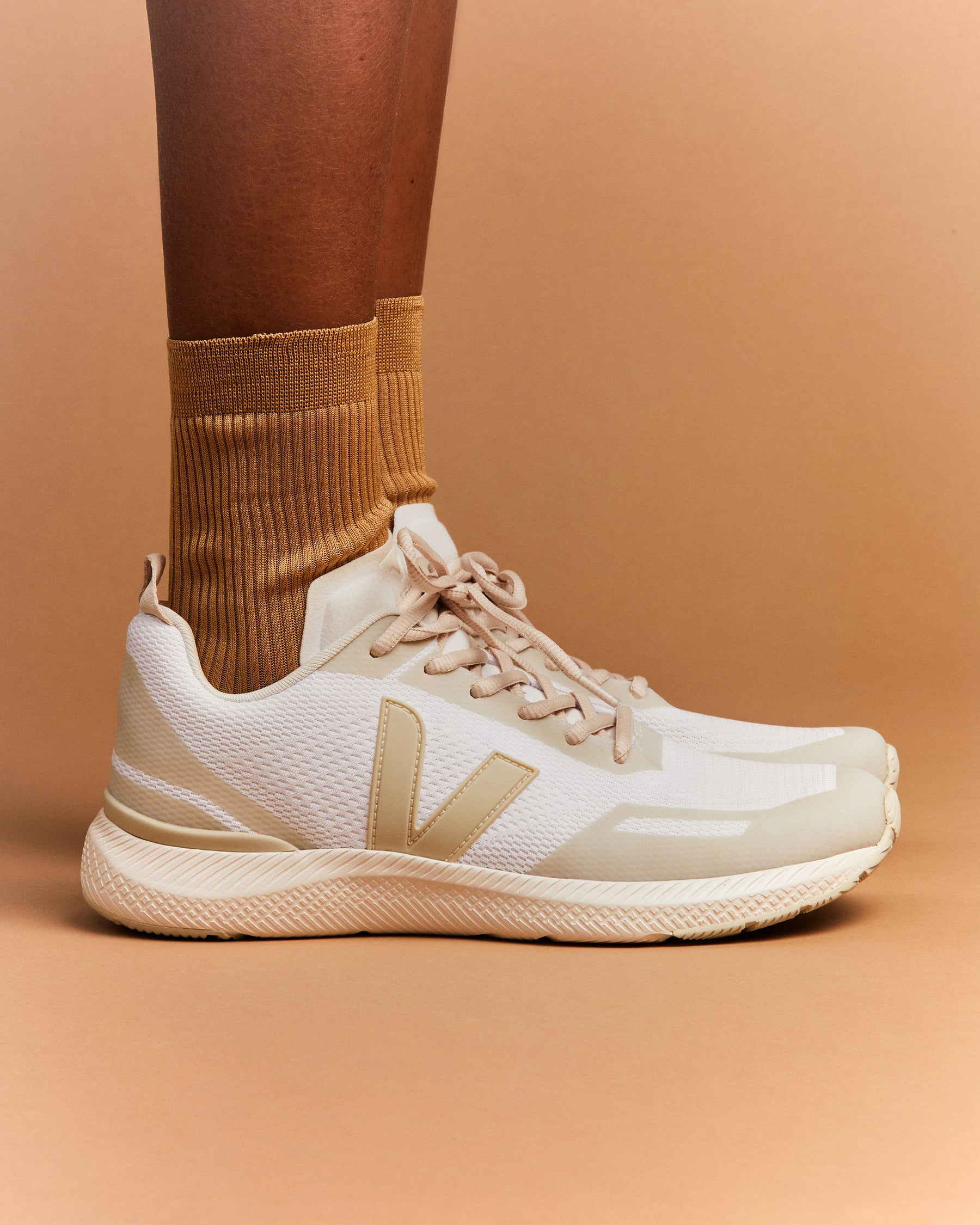 Veja // Sneaker // IMPALA ENGINEERED-MESH // EGGSHELL PIERRE