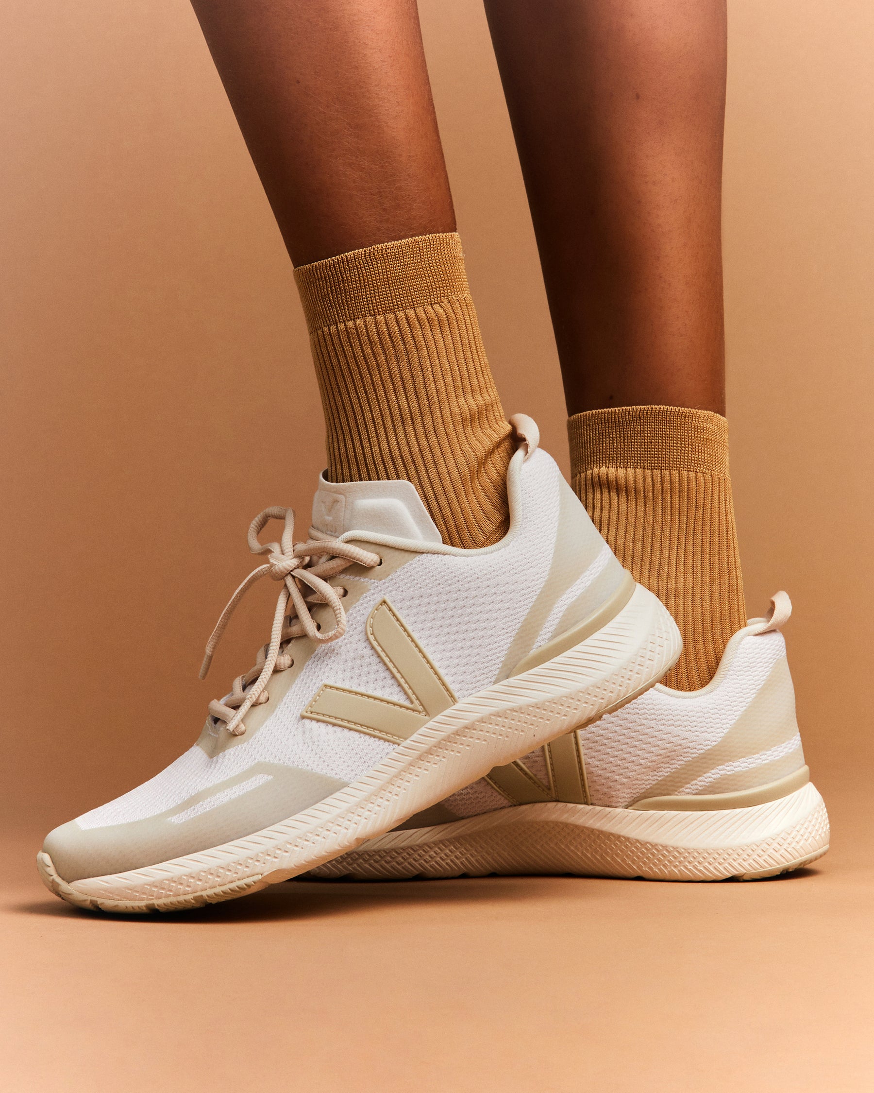 Veja // Sneaker // IMPALA ENGINEERED-MESH // EGGSHELL PIERRE
