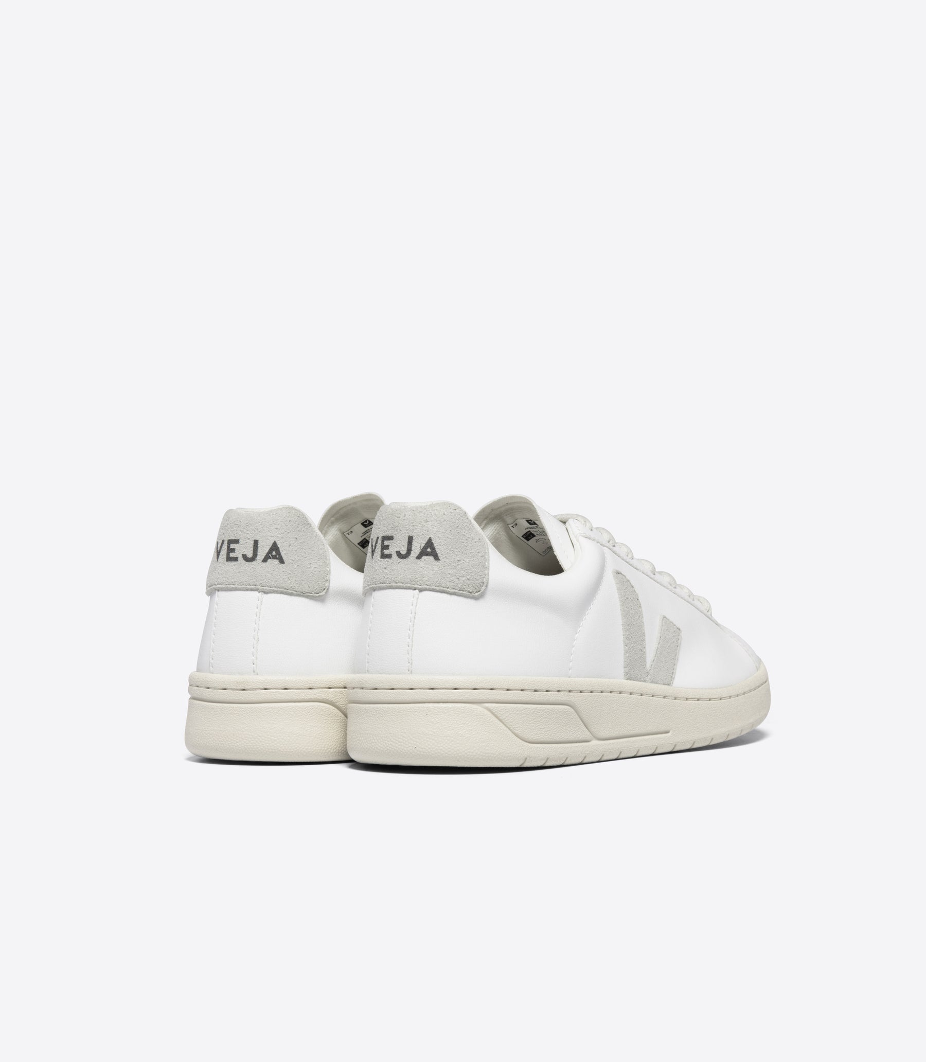 Veja Sneaker // URCA // WHITE_NATURAL
