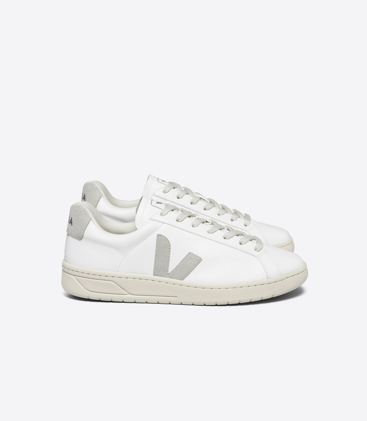 Veja Sneaker // URCA // WHITE_NATURAL