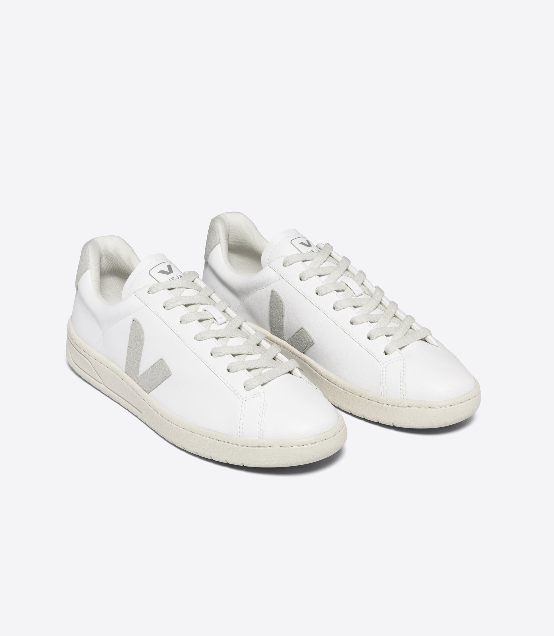 Veja Sneaker // URCA // WHITE_NATURAL