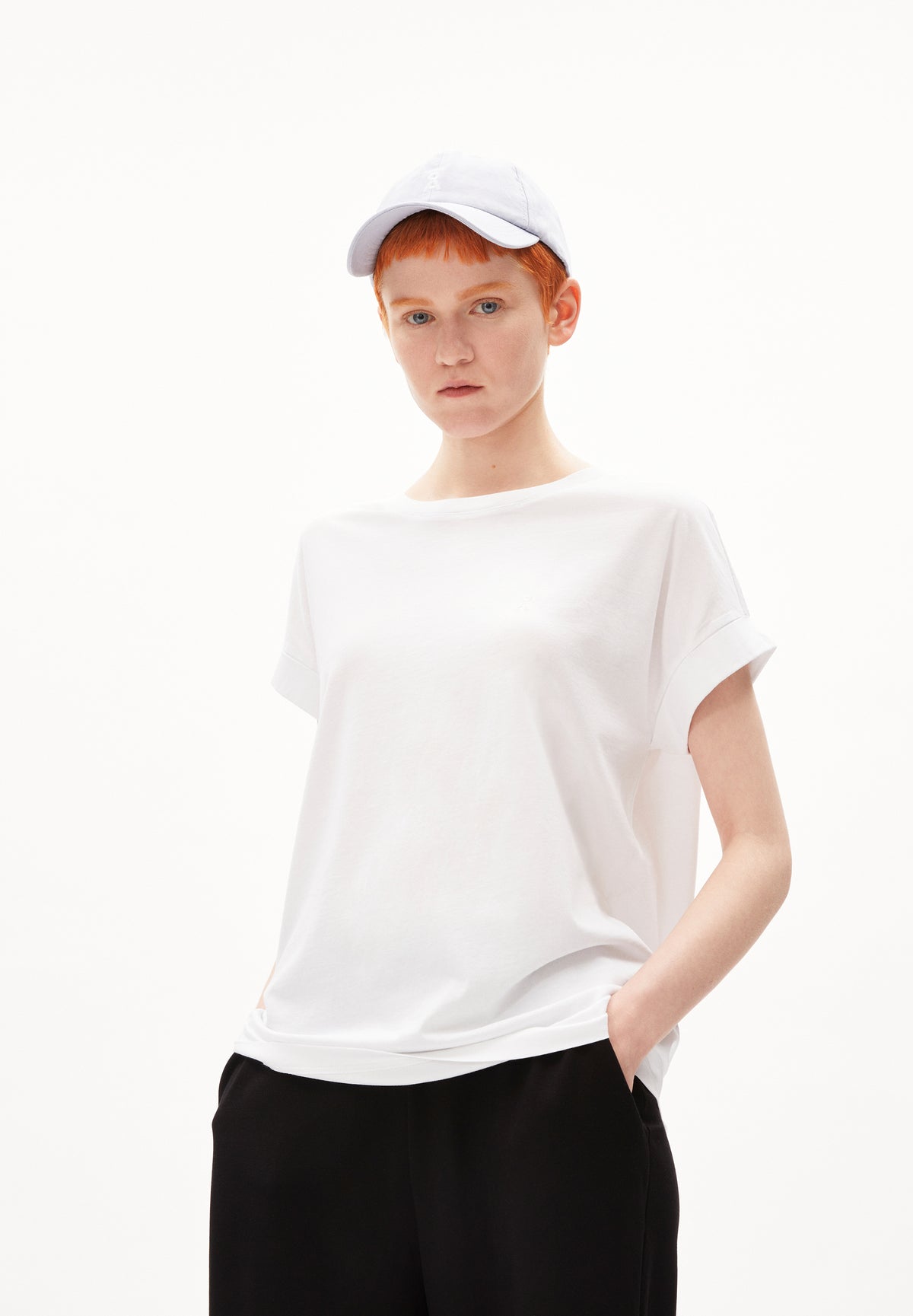 Armed Angels // IDAARA T-Shirt Woman // White