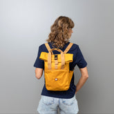 Unisex Rucksack // 9 Liter // Löwe // currygelb