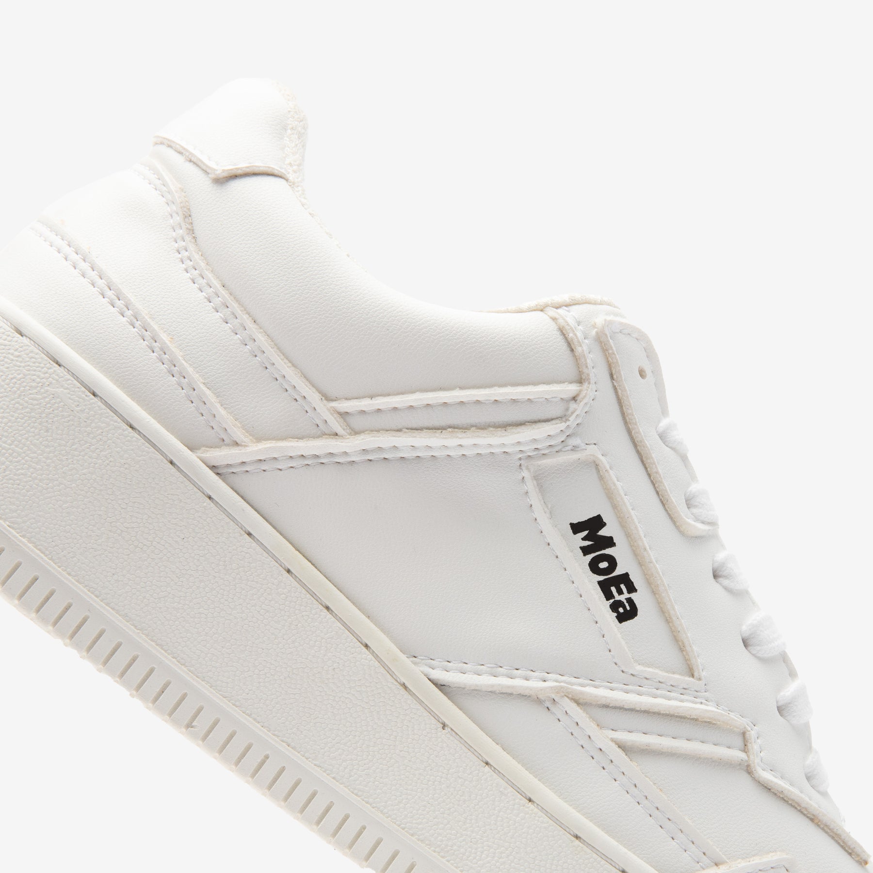 MoEa // Sneaker // Gen1 Grapes Full White
